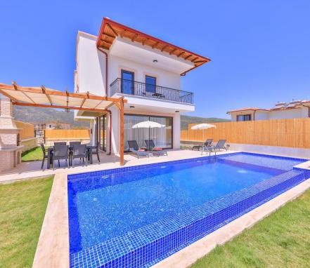 Kaş Çukurbağ Köyünde 4 Kişilik Korunaklı Villa