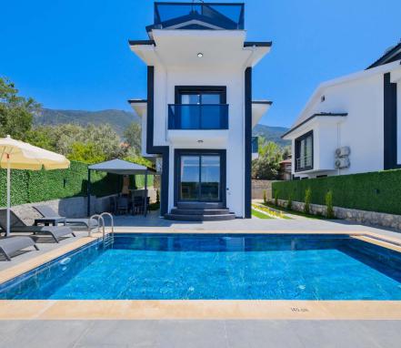 Muğlada 6 Kişilik Kiralık Villa