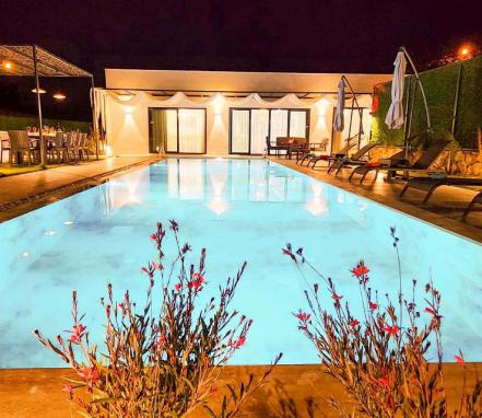 Fethiye Kayaköy'de Konumlanan 8 Kişilik Korunaklı Tatil Villası