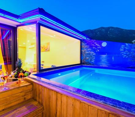 Kalkan Bölgesinde Suit 4 Kişilik Tatil Villası