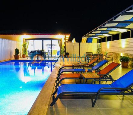 Ulugöl Bölgesinde Doğa İçinde 4 Kişilik Tatil Villası