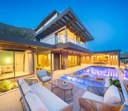 Kalkan Bölgesinde Ultra Lüks 8 Kişilik Tatil Villası