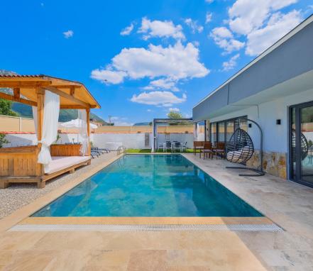 Fethiye Üzümlü Bölgesinde Kiralık Tatil Villası