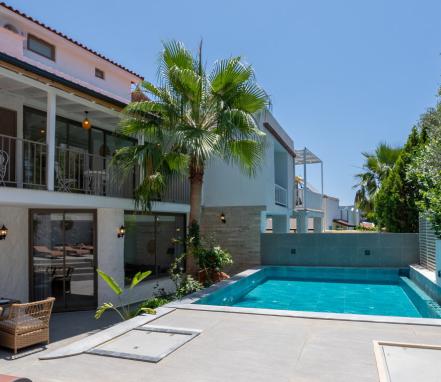 Antalya Kalkan Mevkiinde 6 Kişilik Tatil Vİllası