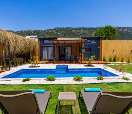 Kalkan Bölgesinde Korunaklı 4 Kişlik Tatil Villası