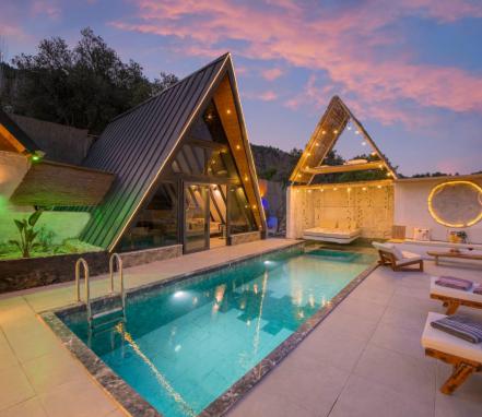 Seydikemer Bölgesinde 4 Kişilik Tatil Villası 