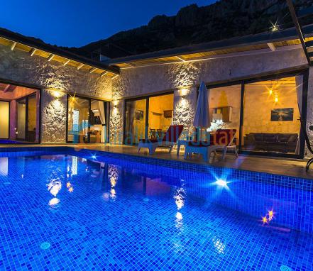 Kalkan Sarnıç Başında Lüks Balayı Villası