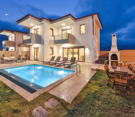 Kaş Bölgesinde 6 Kişilik Tatil Villası