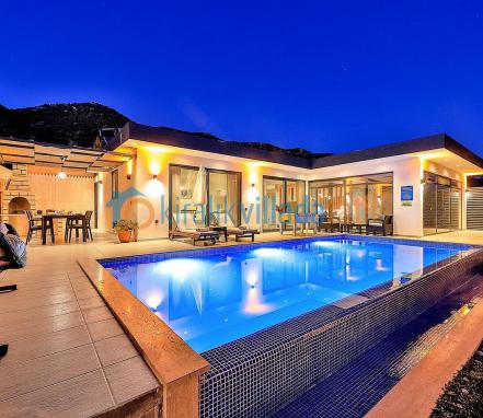 Kalkan Sarıbelen Mevkiinde 2 Kişilik Lüks Korunaklı Tatil Villası