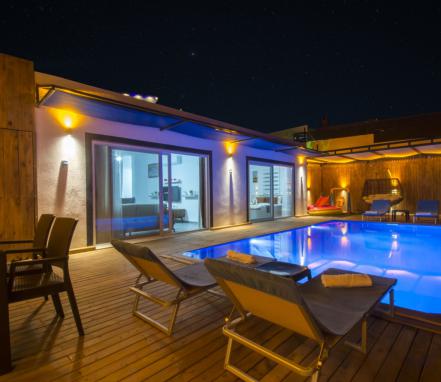 Kalkan islamlar'da 4 Kişilik Korunaklı Kiralık Villa