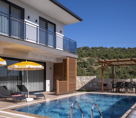 Kaş Bölgesinde 4 Kişilik Tatil Villası