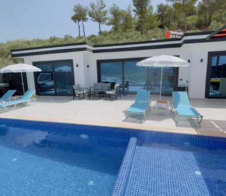 Kalkan Bölgesinde Korunaklı 5 Kişilik Tatil Villası 