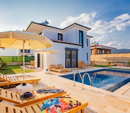 Kaş Bölgesinde Muhafazakar 6 Kişilik Tatil Villası