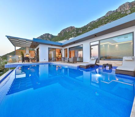 Kalkan Kördere Mevkiinde 2 Kişilik Tatil Villası