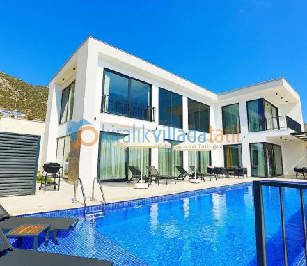 Kalkan Kördere Mevkiinde 6 Kişilik Villa 
