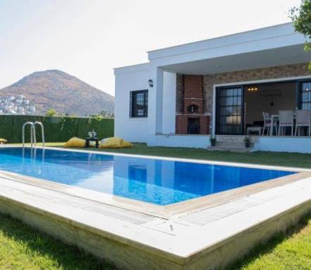 Bodrum Bölgesinde Doğa İçinde 6 Kişilik Tatil Villası
