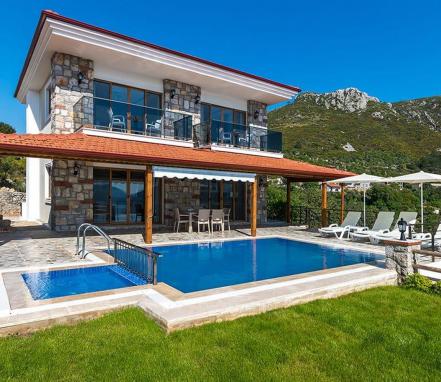 Marmaris Söğüt Mevkiinde 4 Kişilik Tatil Villası
