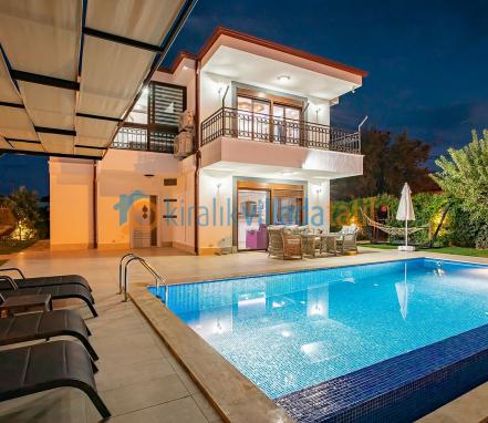 Kaş Çukurbağda  Lüks Kiralık Tatil Villası