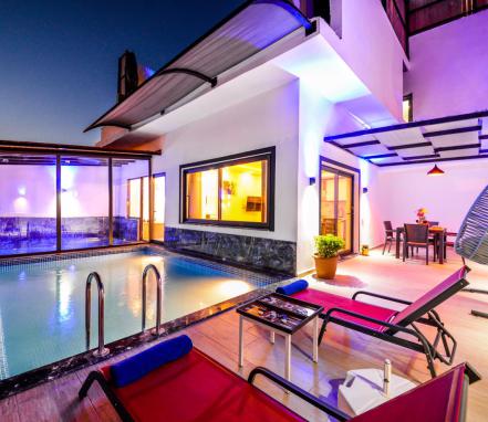 Kalkan Ulugöl Mevkiinde 2 Kişilik Lüks Tatil Villası