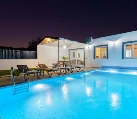 Kaş Bölgesinde 4 Kişilik Muhafazakar Tatil Villası