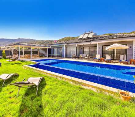 Klakan Bölgesinde Muhafazakar 4 Kişilik Tatil Villası