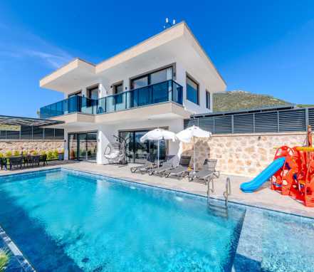 Kalkan Bölgesinde Muhafazakar 5 Kişilik Tatil Villası 