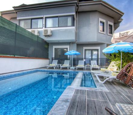 Fethiye Çfitlik Mevkiinde Korunaklı Tatil Villası