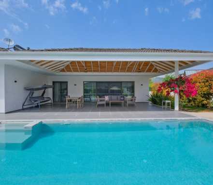Doğanın Kucağında Fethiye Yanıklar'da 4 Kişilik Özel Havuzlu Villa