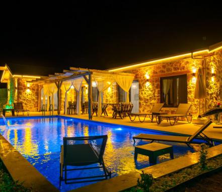 Fethiye Bölgesinde Muhafazakar 4 Kişilik Tatil Villası