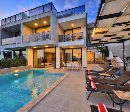 Kalkan Kalamar Mevkiinde 6 Kişilik Tatil Villası