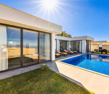 Kalkan Lapaz Mevkiinde 4 Kişlik Tatil Villa