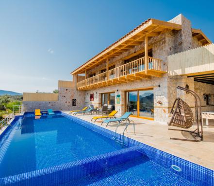 Kalkan Ulugöl Mevkiinde 6 Kişilk Tatil Villası