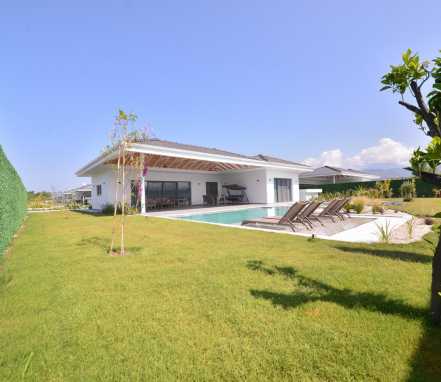 Fethiye Bölgesinde Korunaklı 4 Kişilik Tatil Villası 