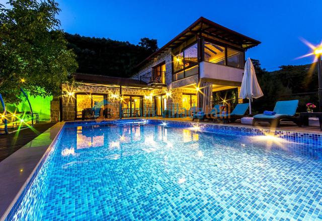 Kalkan İslamlar Mevkiinde 4 Kişilik Muhafazakar Tatil Villası