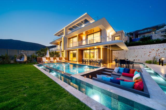 Kalkan Kalamar Mevkiinde Konsept lüks Tatil Villa