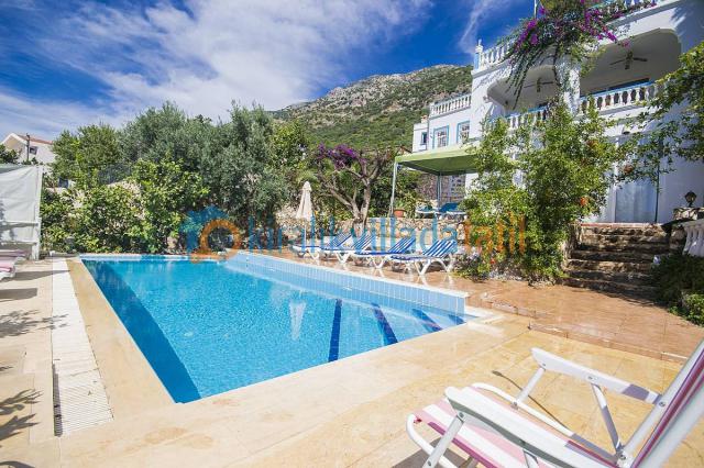 Kalkan Körderede 8 kişilik Korunaklı Tatil Villası