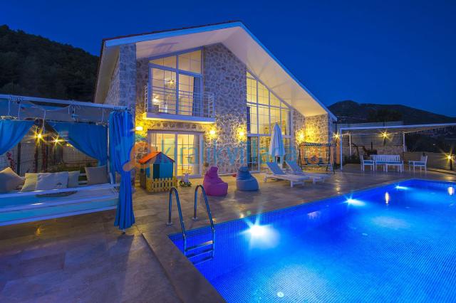 Kalkan İslamlar Köyünde 2+1 Lüks Korunaklı Villa No3
