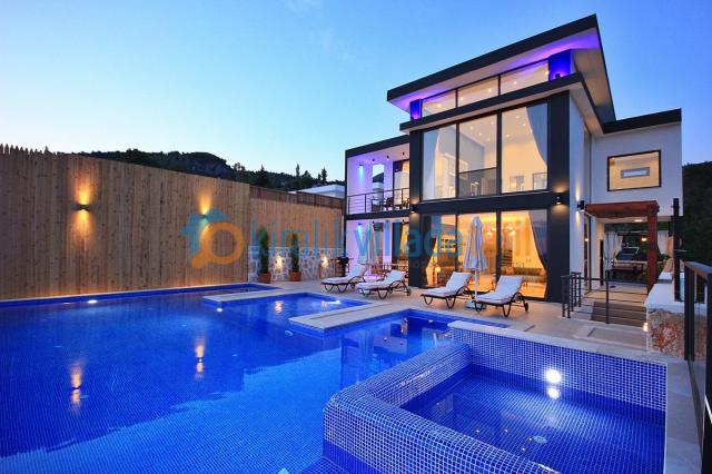 Kalkan İslamlar Mevkiinde 4 Kişilik Muhafazakar Tatil Villası 