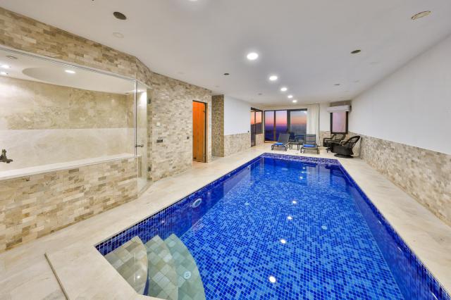 Kalkan Kördere Bölgesinde Korunaklı  Balayı Villası