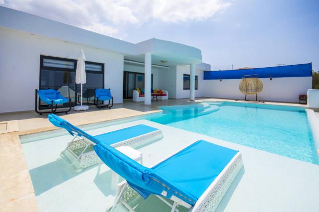 Kalkan Üzümlü Köyünde 1+1 Korunaklı Balayı  Villası