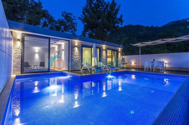 Kalkan İslamlar Köyünde Korunaklı balayı Villası