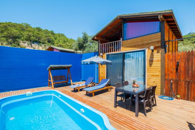 Patara Yalı Bölgesinde Korunaklı Balayı Tatil Villası