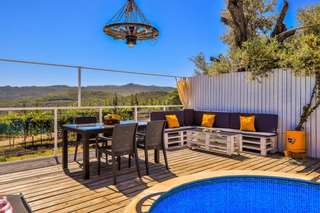 Kaş Pınarbaşında Otantik Balayı Villası