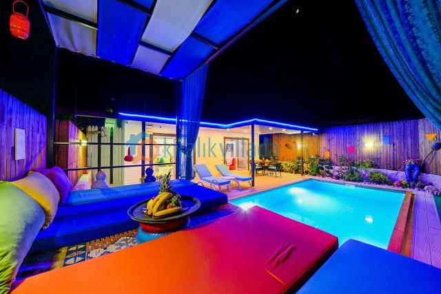 Kalkan Üzümlü Mekiinde Muhafazakar Balayı Tatil Villası 